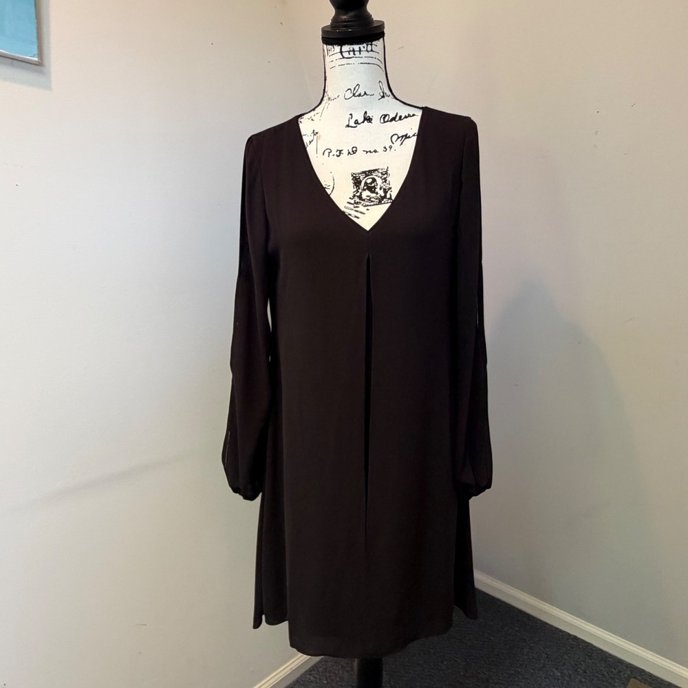 White House Black Market Black V-Neck Split Sleeve Shift Dress Size 4